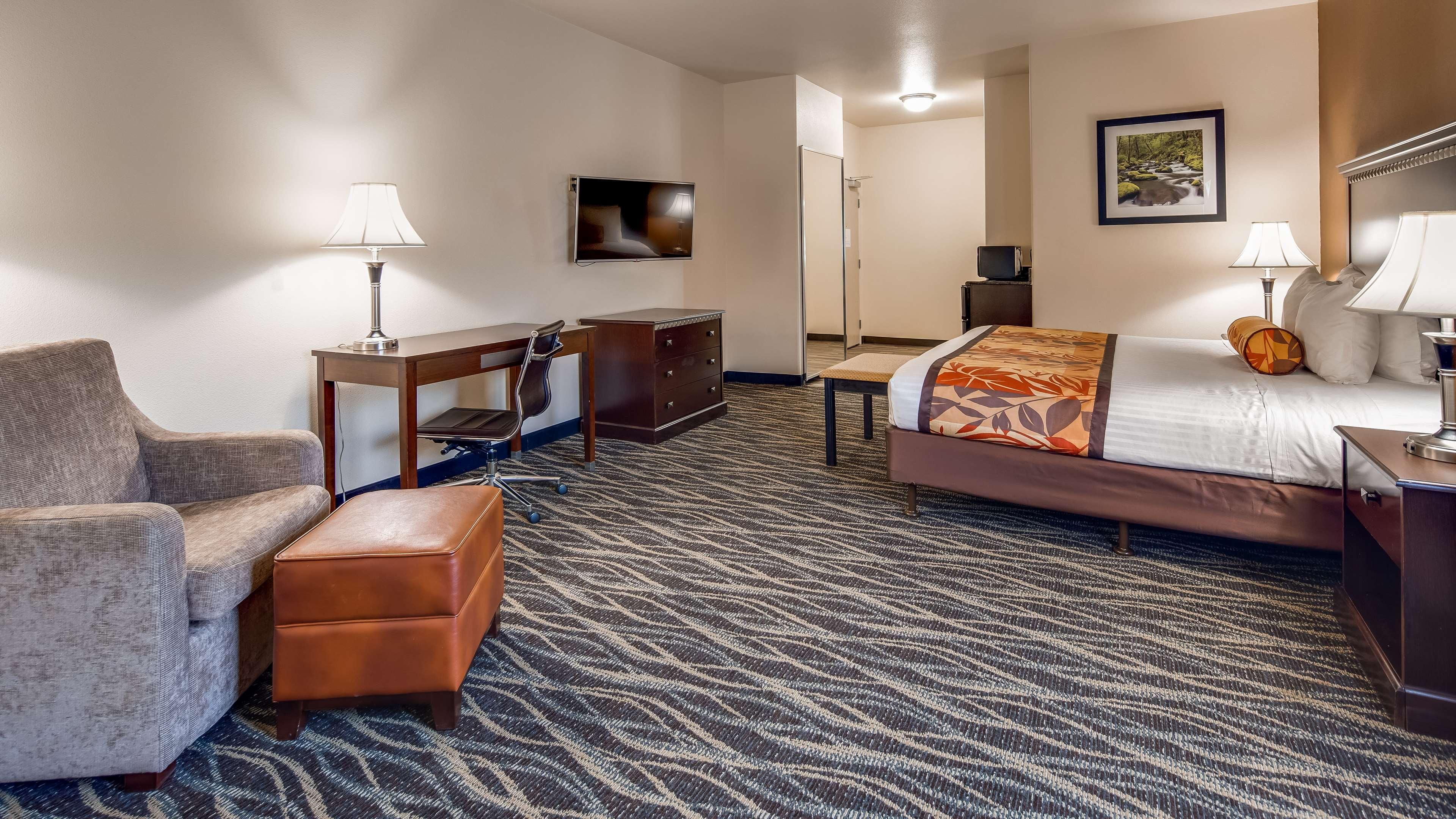 Best Western Plus Battleground Inn & Suites Battle Ground Exterior photo