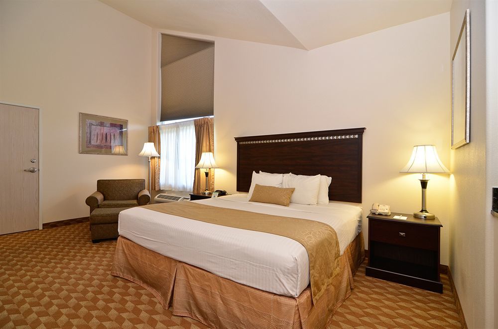 Best Western Plus Battleground Inn & Suites Battle Ground Exterior photo